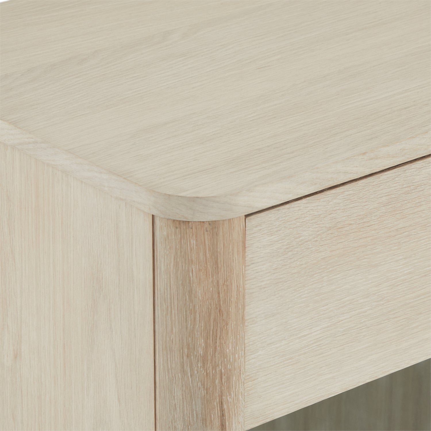 Nyborg Highboard mit LED-Beleuchtung - 123 cm breit - Eiche Weiß geöltes