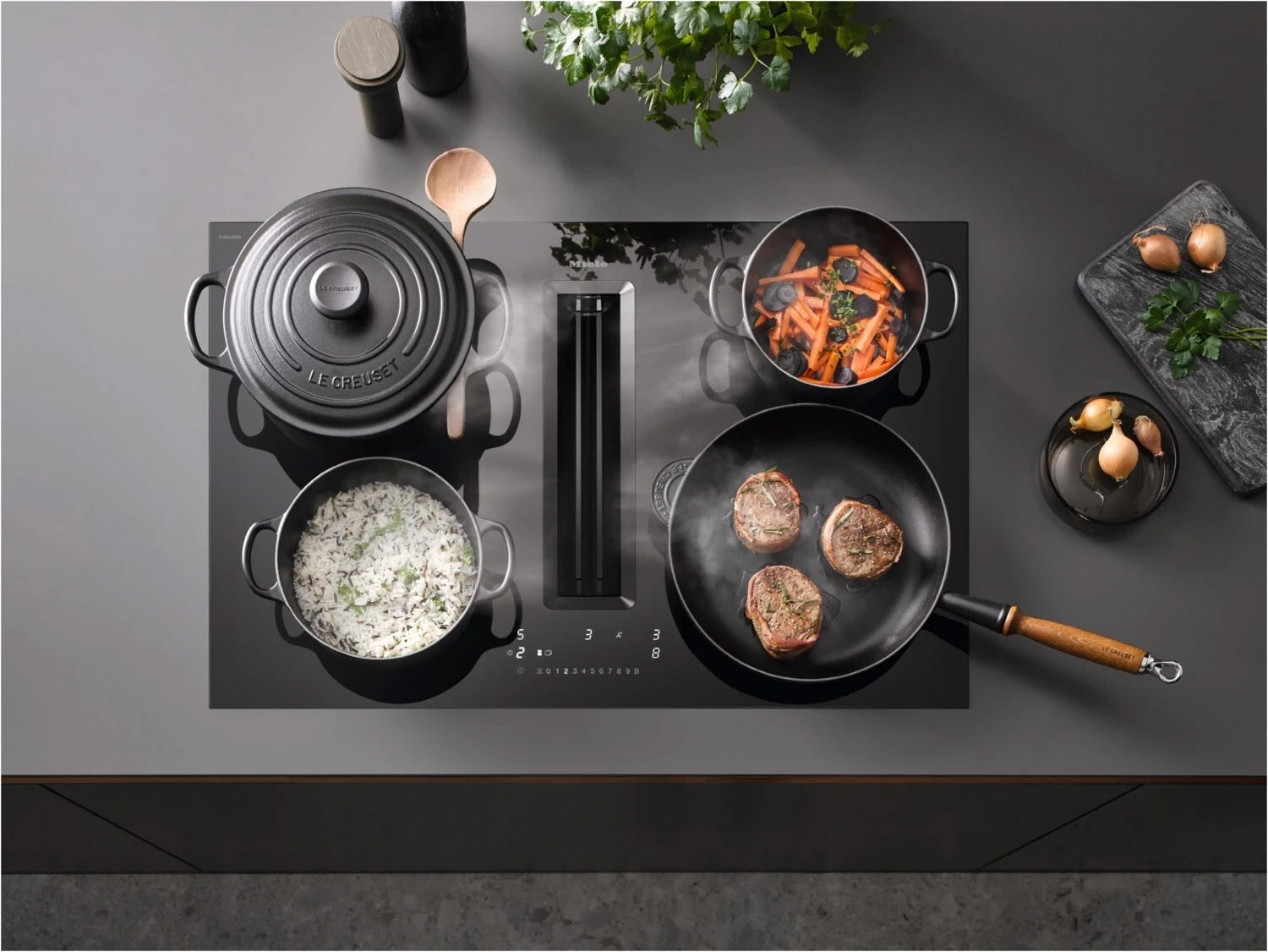 Miele KMDA 7676-1 FL BlackPerfection 800 mm | Abluft und Umluft | SilenceMotor | PowerFlex XL-Kochbereich
