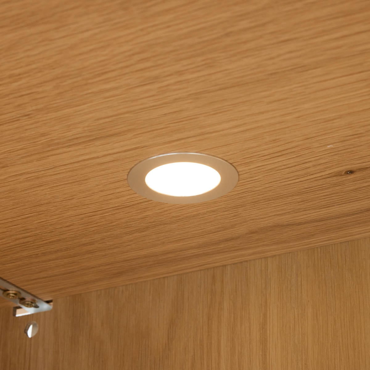 Highboard mit LED-Beleuchtung - 123 cm breit - Wildeiche